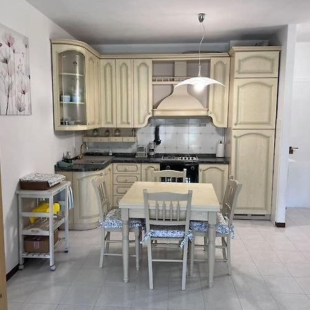 Casa Lora Leilighet Sirmione Eksteriør bilde